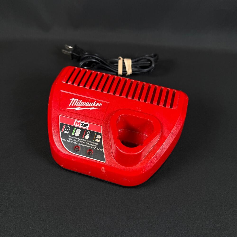 Milwaukee: M12 Lithium Ion 12 Volt Battery Charger 48-59-2401